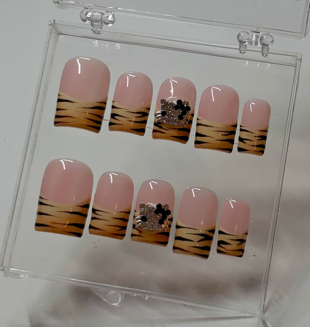 Hello kitty x tiger print